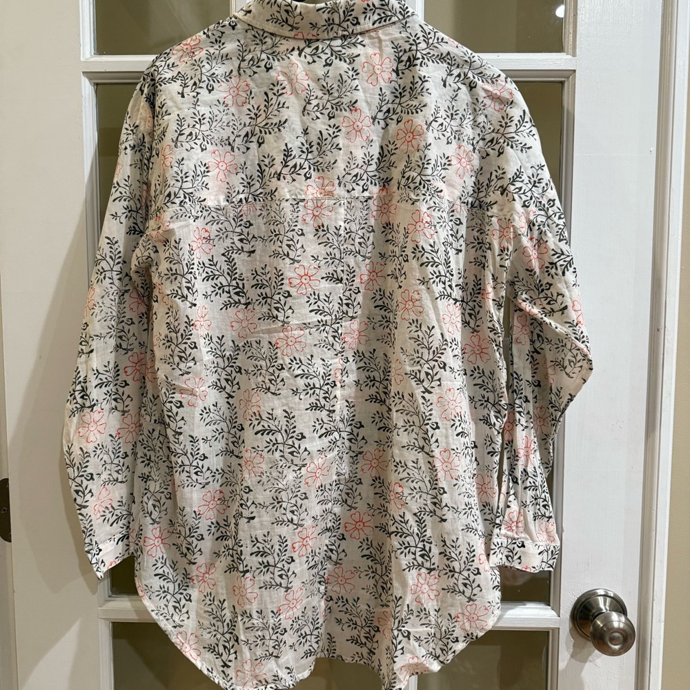 Anthropologie Enchanted Floral Embroidered Button Down Shirt Small Oversized - Picture 5 of 8